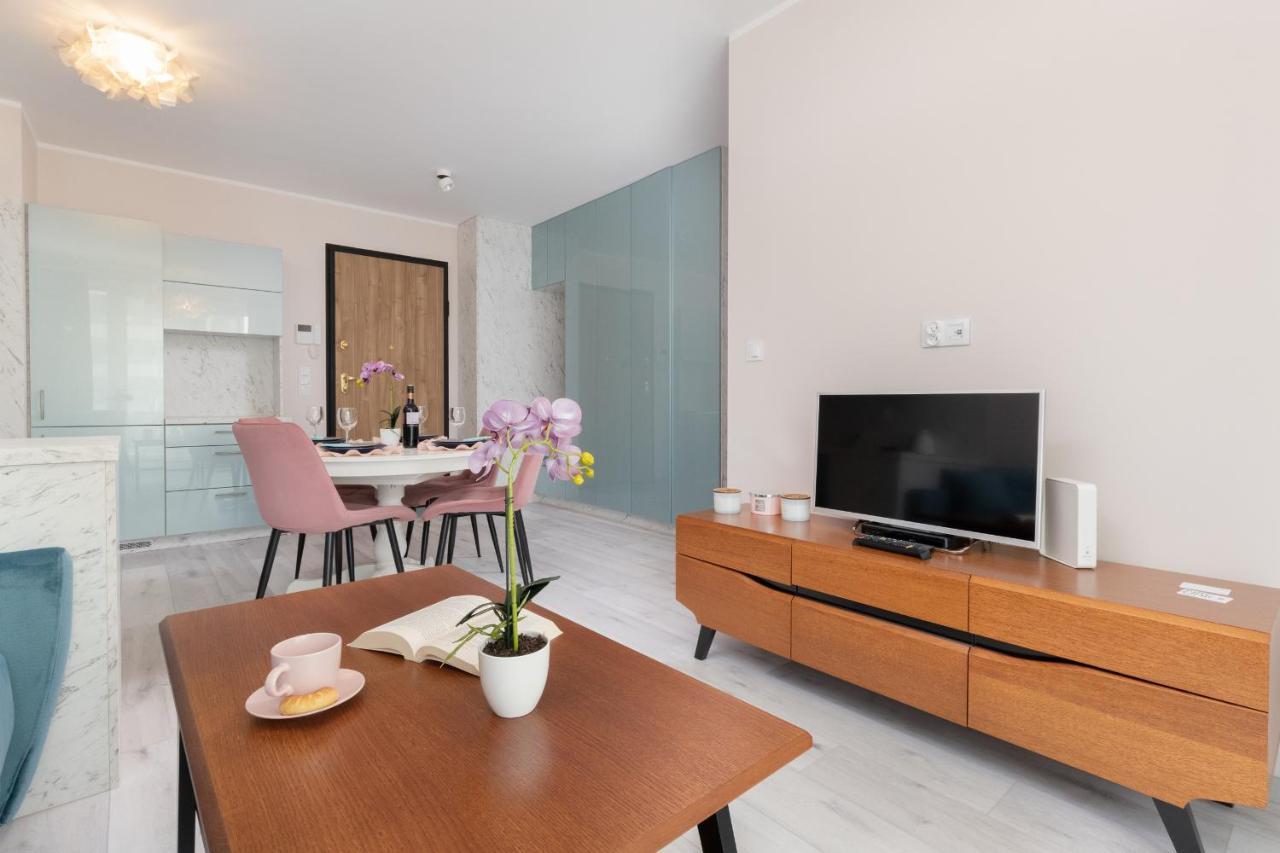 Plac Unii Apartment Gdynia By Noclegi Renters Екстер'єр фото